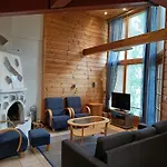 Vip-tahko 4 Ferienhaus