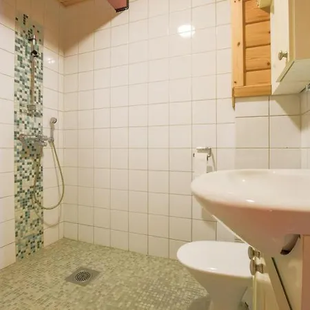 Semesterbostad Vip-tahko 4 *