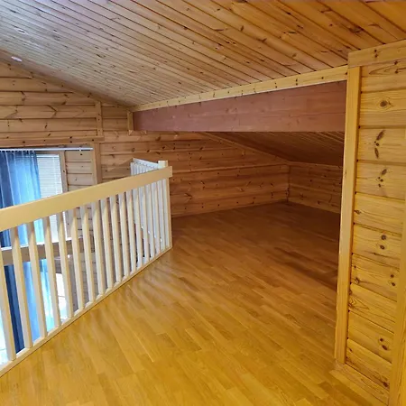 Nyaraló Vip-tahko 4 *